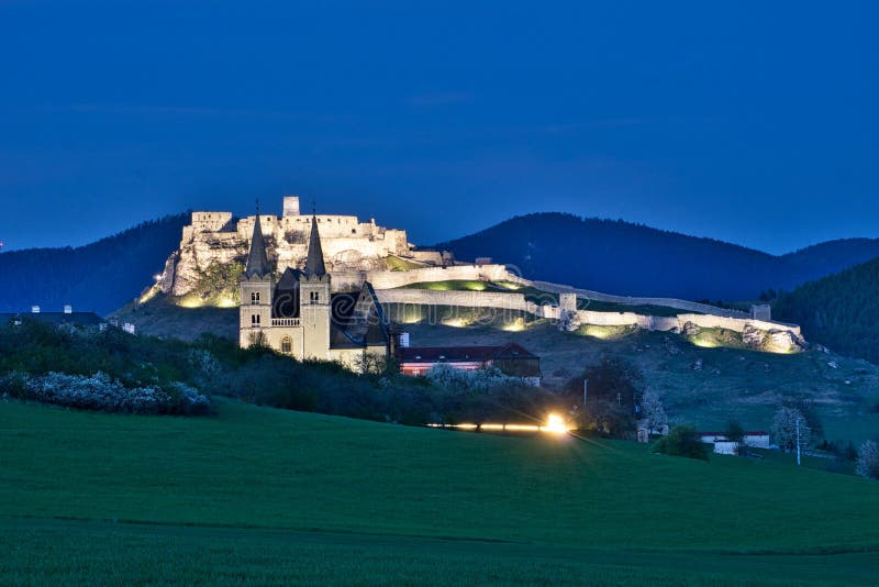 Spišský hrad a Spišská Kapitula večer